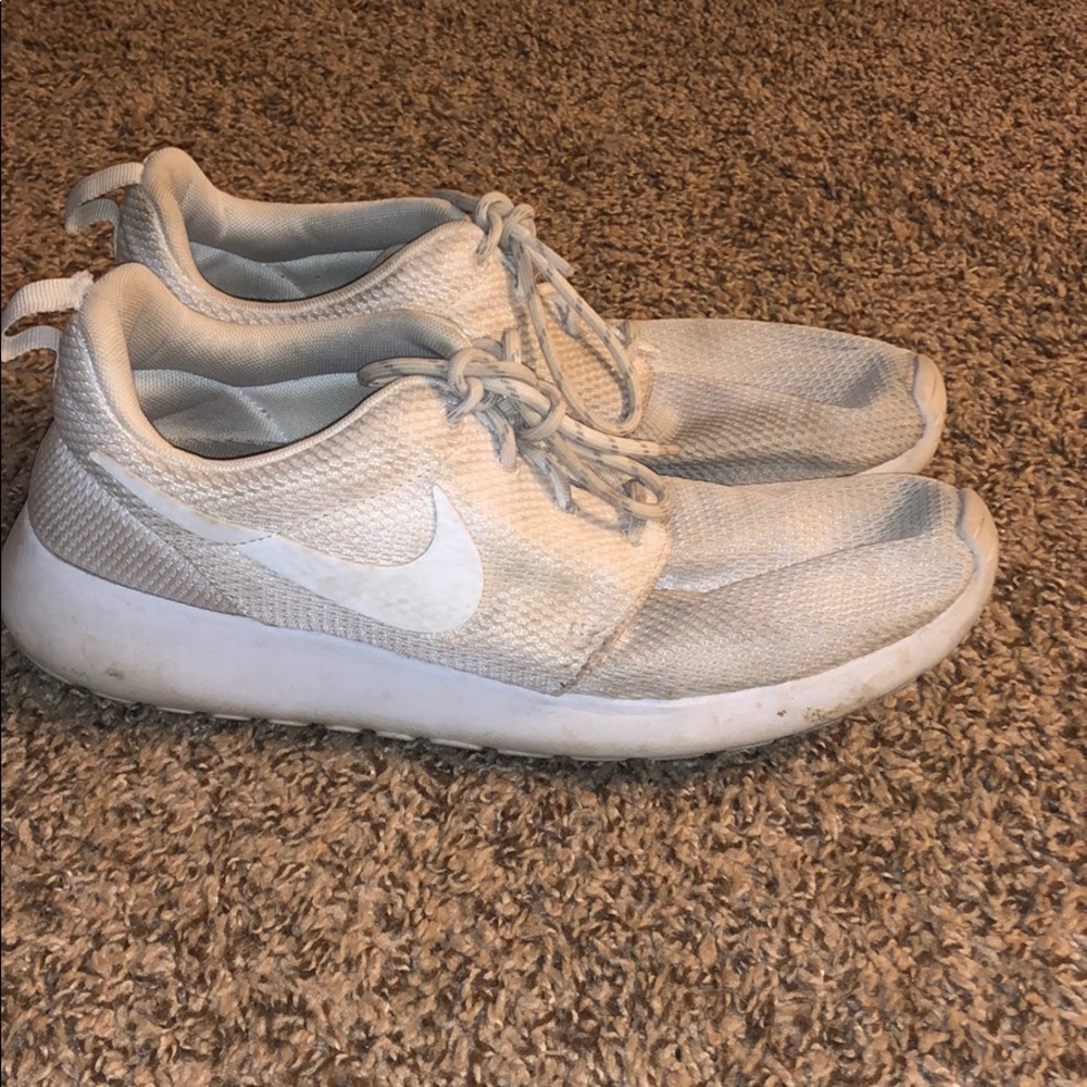 White Nike Tennis Shoes